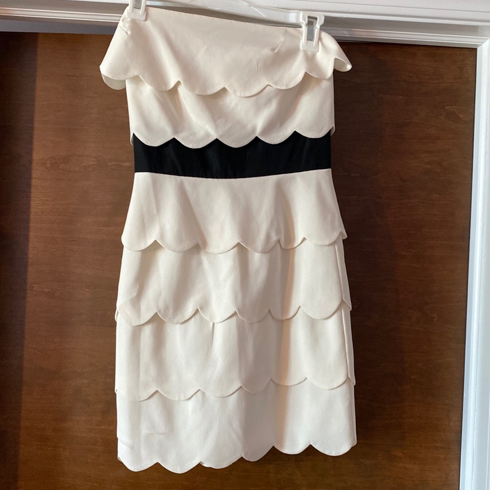 Scalloped edge mini dress